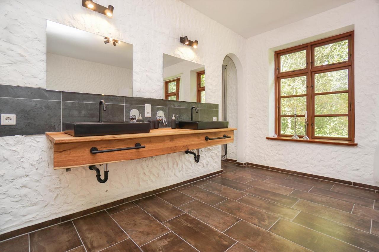 Ruhe Unter Reet-Haus Mit Sauna, Whirlpool Und Kamin Gnarrenburg Экстерьер фото