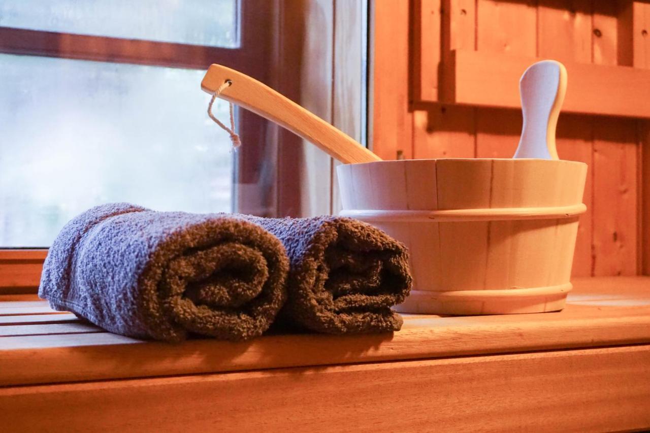 Ruhe Unter Reet-Haus Mit Sauna, Whirlpool Und Kamin Gnarrenburg Экстерьер фото
