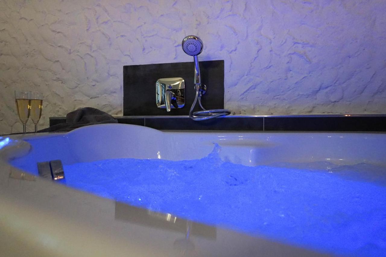 Ruhe Unter Reet-Haus Mit Sauna, Whirlpool Und Kamin Gnarrenburg Экстерьер фото