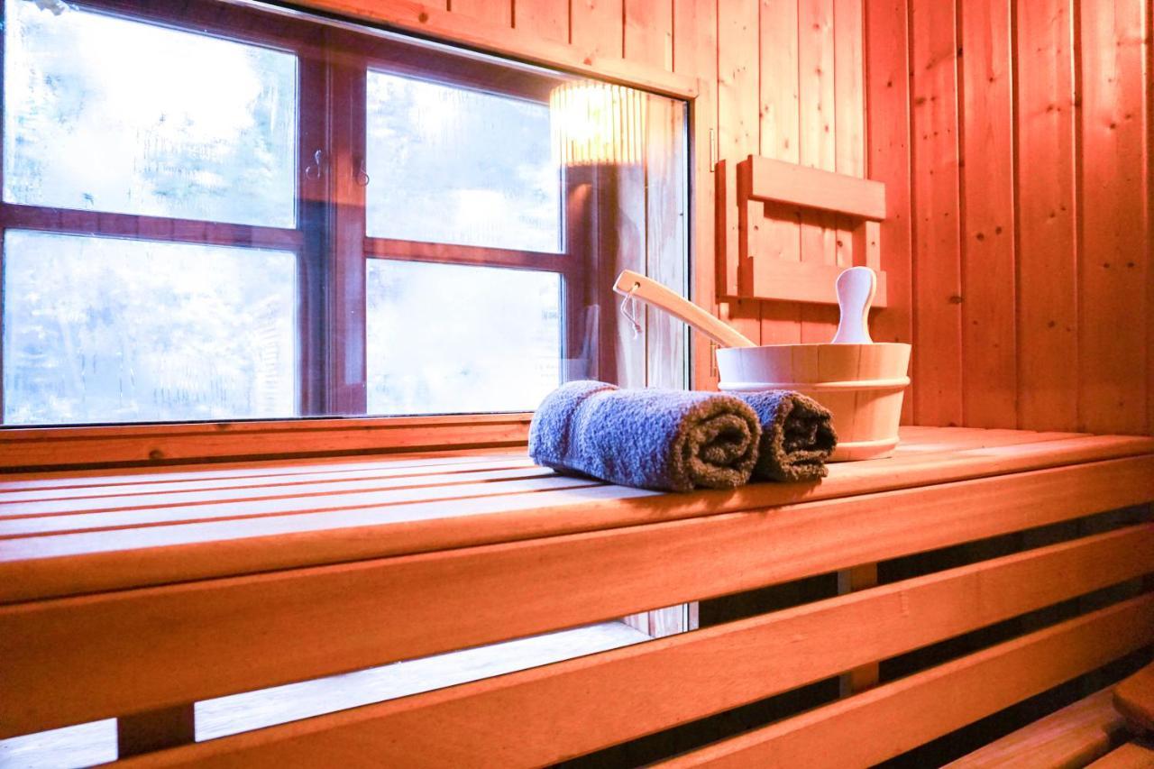 Ruhe Unter Reet-Haus Mit Sauna, Whirlpool Und Kamin Gnarrenburg Экстерьер фото